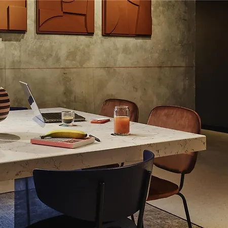 Tribe Paris Ouen Saint-Ouen (Seine-Saint-Denis)