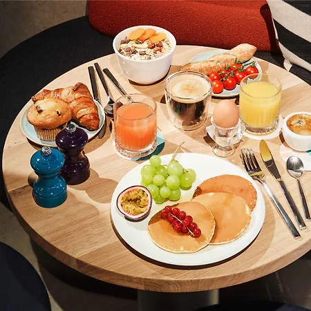 Tribe Paris Ouen Hotel