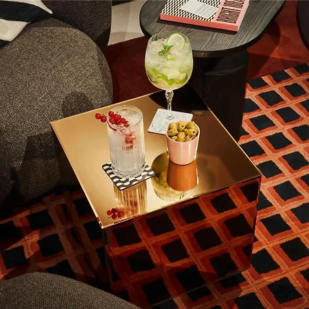 Отель Tribe Paris Ouen